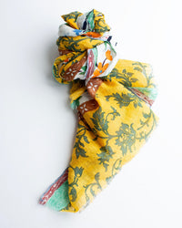 Épice Flying Carpet Scarf in Gold 1 - Bliss Boutiques