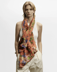 Épice Linen/Cttn Scattered Flowers Scarf in Coral 