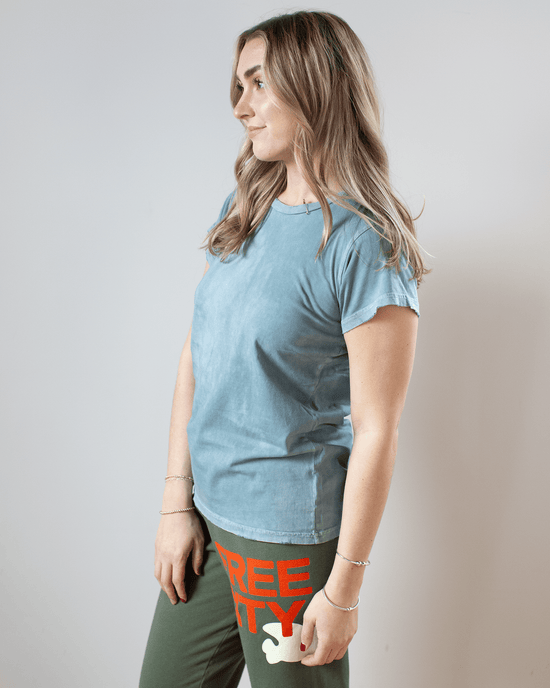 Free City Canyonkid Circa1972 Supervintage Tee in Bluedirt Powder 