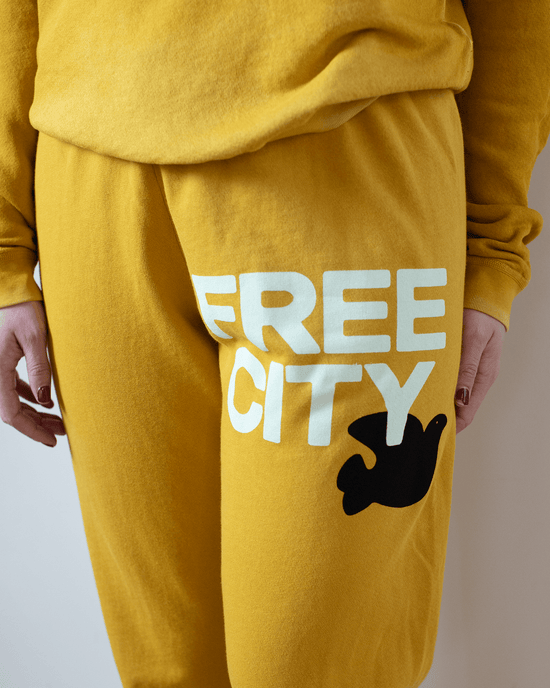 Free City Large Sweatpant in Yellow Plant 