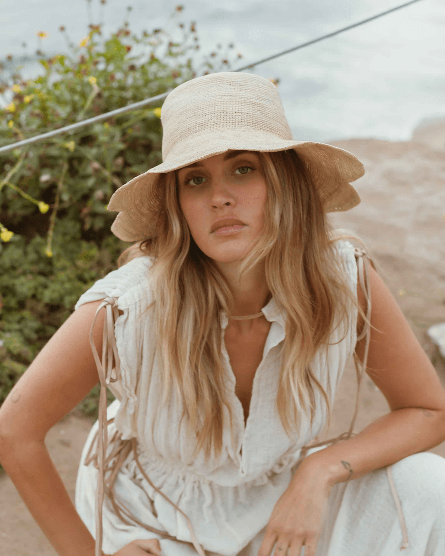 Packable Scallop Crochet Bucket in Natural