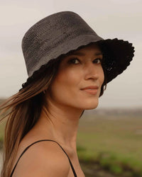 Freya Shell Crochet Bucket in Black 