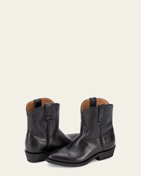 FRYE Billy Short in Black 