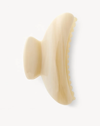 An Italian acetate Machete Grande Heirloom Claw in Alabaster hair clip against a white background.