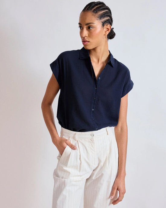 Hartford Teno Short Sleeve Button Up in Navy 