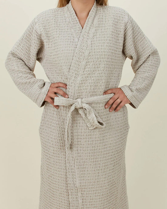 Hawkins New York Simple Waffle Bathrobe in Light Grey 