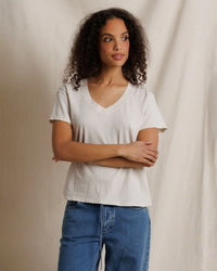 Hendrix - Cotton Short Sleeve Boxy V Neck Tee in Whitecap Grey