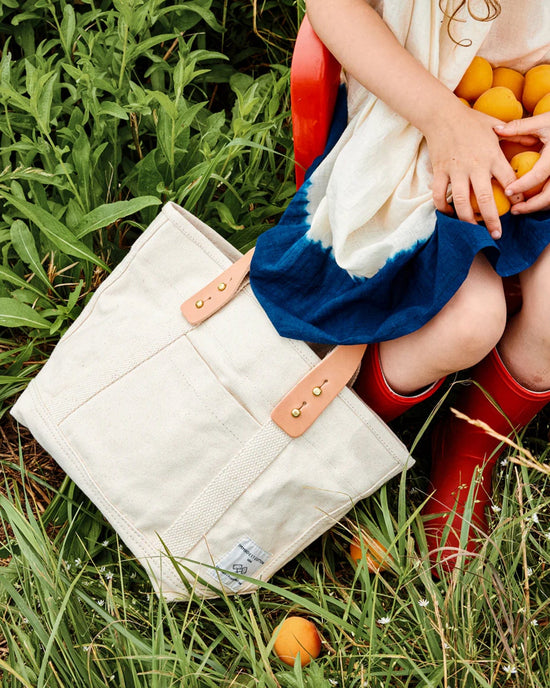 IMMODEST COTTON Lunch Tote in Natural 
