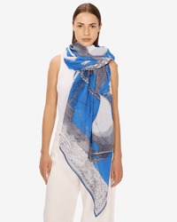 Inoui Editions Scarf / Etole 100 Des Rives et Des Reves in Blue 