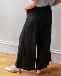 LLEA BLUE Becca Wide Leg Pant in Black Linen 5 - Bliss Boutiques