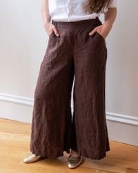 LLEA BLUE Becca Wide Leg Pant in Chocolate Linen 1 - Bliss Boutiques