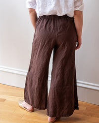 LLEA BLUE Becca Wide Leg Pant in Chocolate Linen 4 - Bliss Boutiques