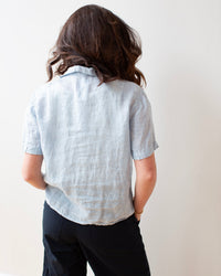 LLEA BLUE Casey S/S Shirt in Aqua Chambray Linen 3 - Bliss Boutiques