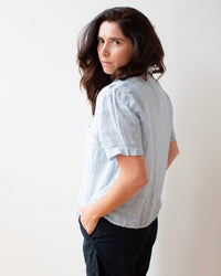 LLEA BLUE Casey S/S Shirt in Aqua Chambray Linen 4 - Bliss Boutiques