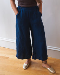 LLEA BLUE Cropped Becca Wide Leg Pant in Indigo Linen Twill 3 - Bliss Boutiques