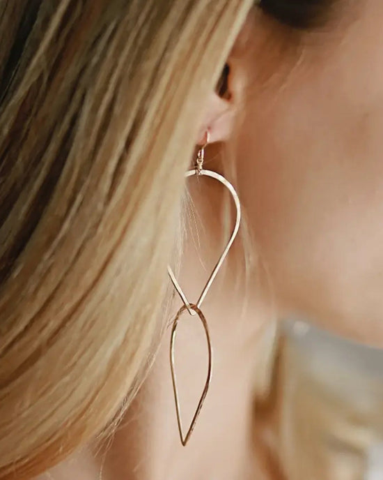 Nashelle Raindrop Earrings in Gold 