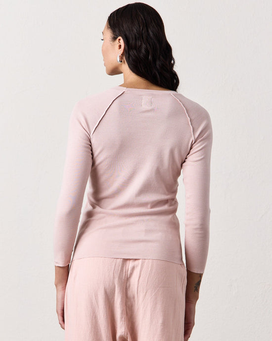 NSF Aria Fitted Rib Raglan Crew T in Rosy 