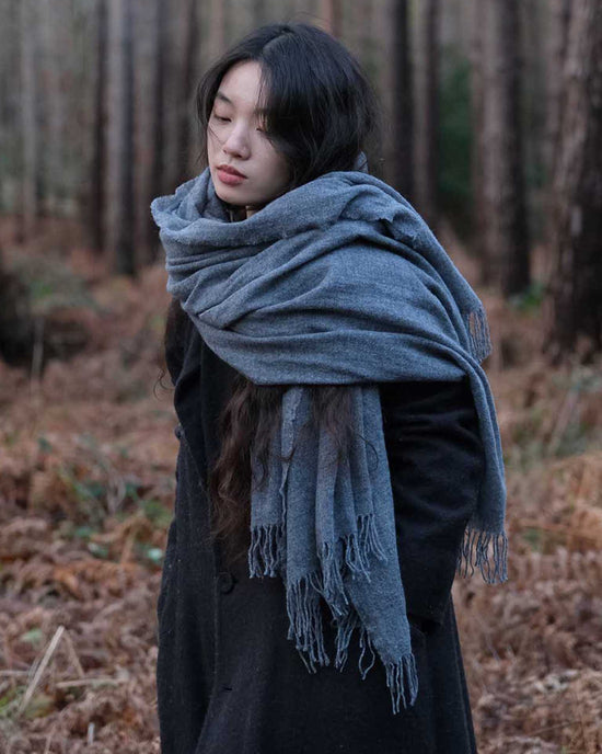 Oats & Rice Cashmere Wrap in Dark Grey 