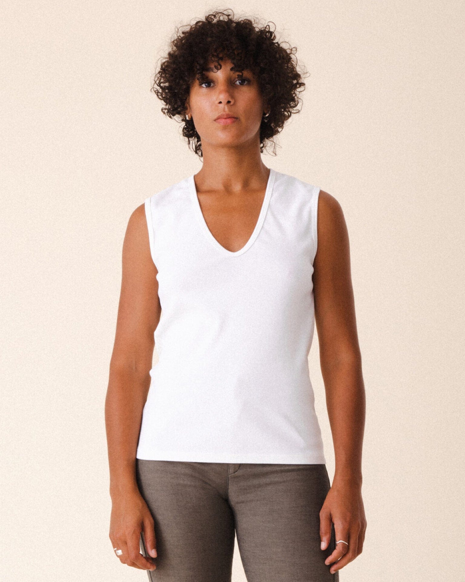 Sleeveless Soft V in White