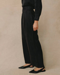 Pull - On Inverted Pleat Wide Leg Pant in Black - Bliss Boutiques