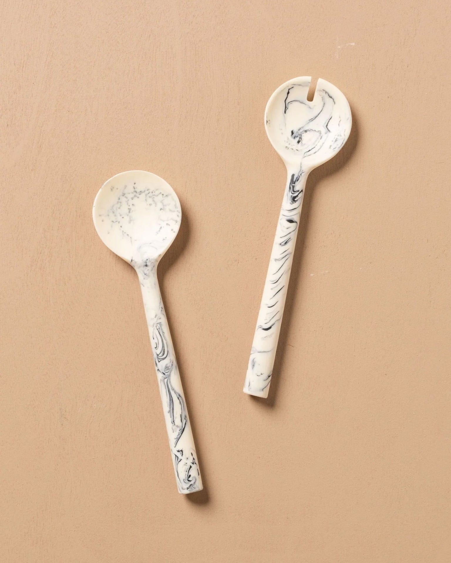 Flow Salad Servers in Merle