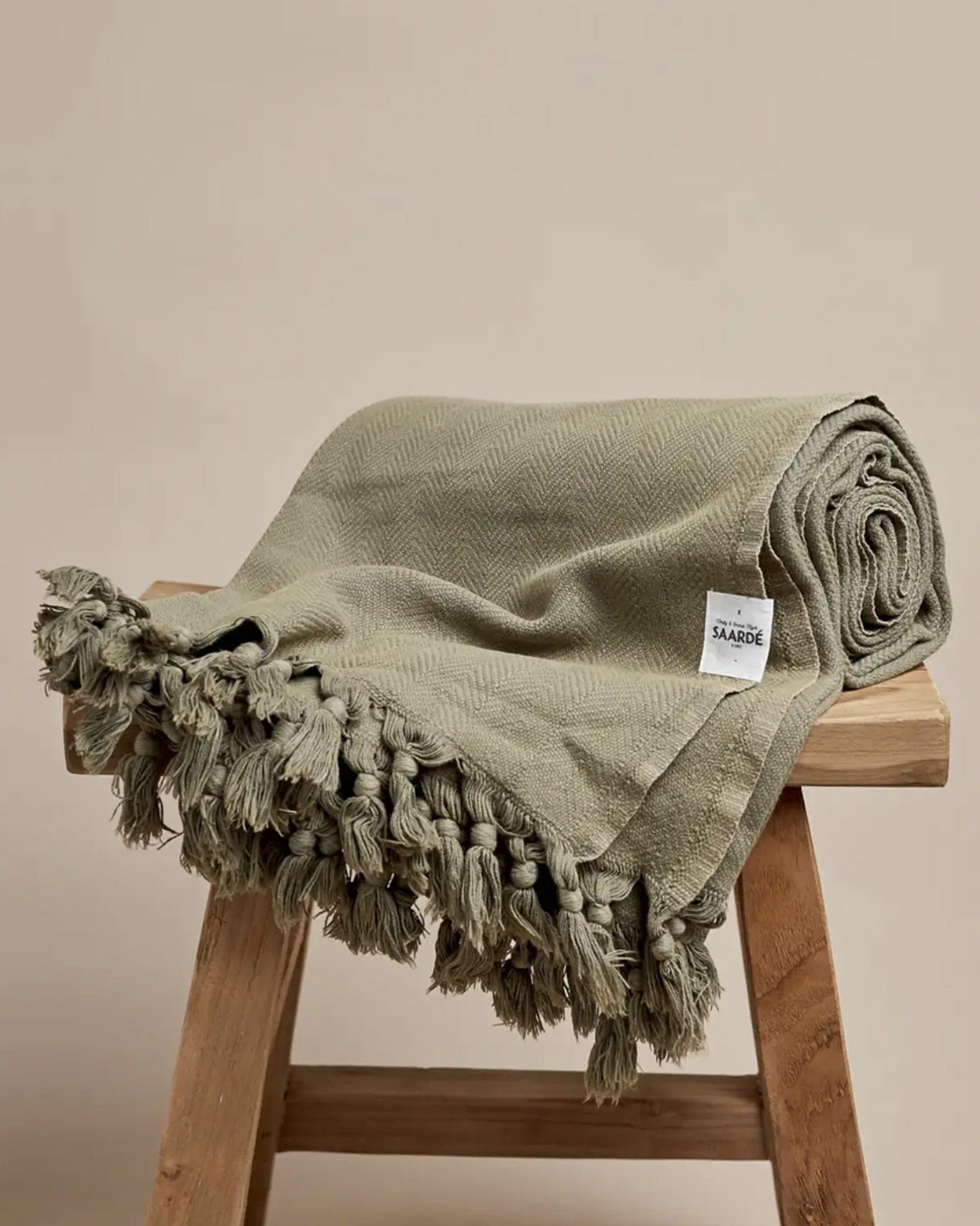 Vintage Wash Blanket in Olive