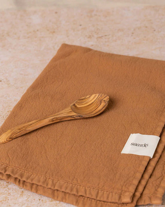 Saarde Vintage Wash Tea Towel in Terracotta 