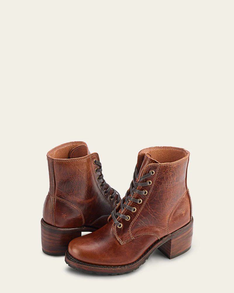 FRYE Sabrina 6G Lace Up in Cognac