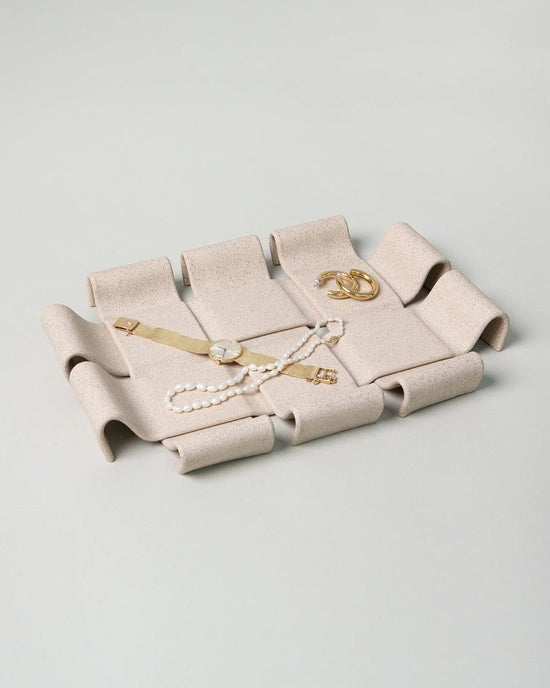 SIN Gala Tray in Sand 
