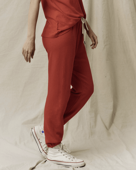 the Great The Stadium Sweatpant in Campfire 