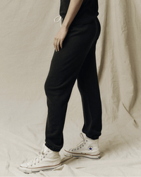 the Great The Stadium Sweatpant in Washed Black 