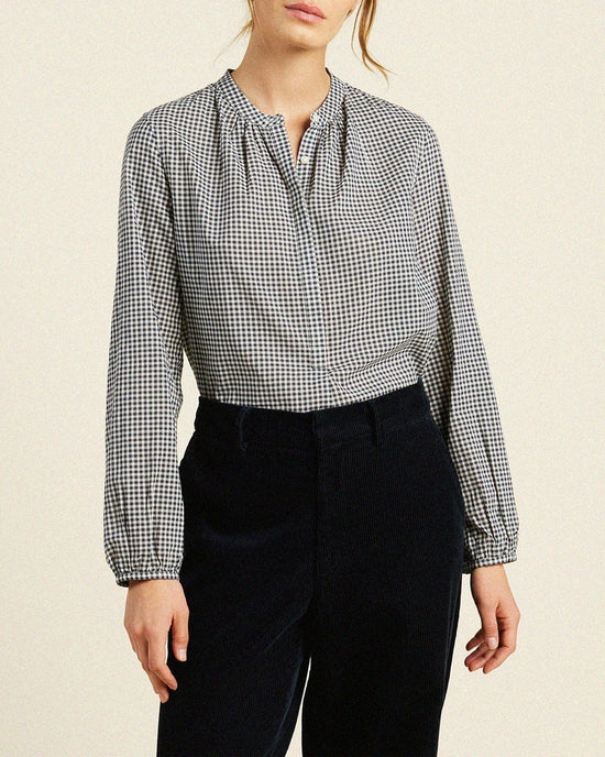 Trovata Birds of Paradis Aubree Blouse in Inkwell Gingham 
