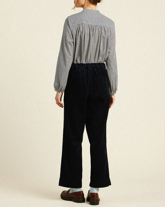 Trovata Birds of Paradis Aubree Blouse in Inkwell Gingham 