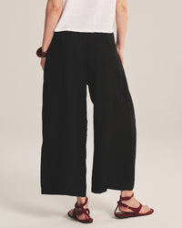 Velvet by Graham & Spencer Danika Straight Leg Pant in Black 5 - Bliss Boutiques