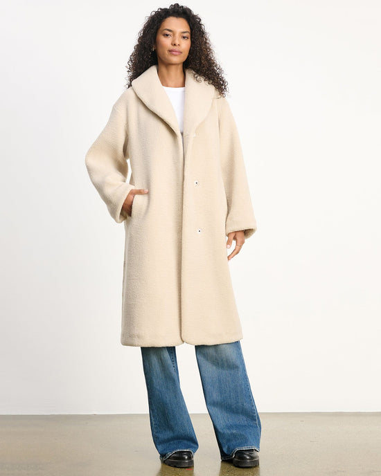 Velvet by Graham & Spencer Outerwear Eleanor in Sand