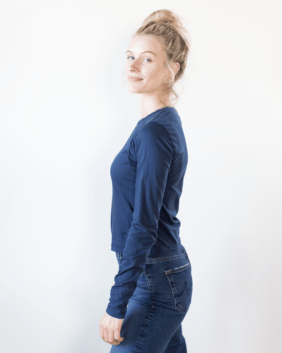 Velvet by Graham & Spencer Clothing Lillie L/S Crop Top in Midnight