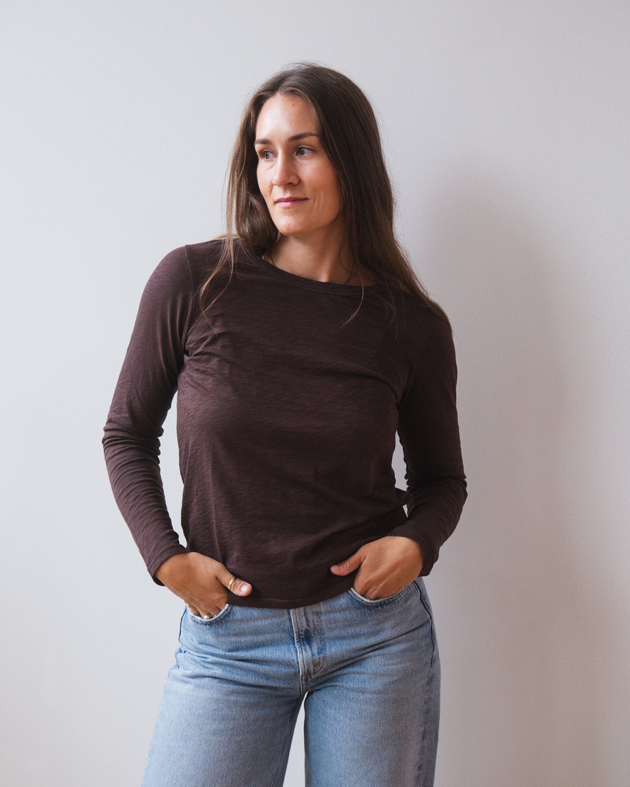 Lizzie Long Sleeve Crew Neck Top in Mole