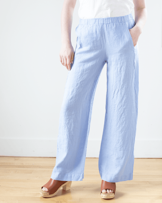 Velvet by Graham & Spencer Stephanie Pull On Pant in Chill 