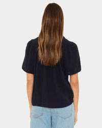 XiRENA Clothing Rylee Top in North Star