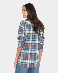 XiRENA Beau Shirt in Moonwash Blue 2 - Bliss Boutiques