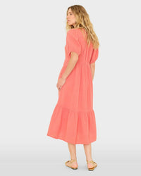 XiRENA Lennox Dress in Blushwood 2 - Bliss Boutiques