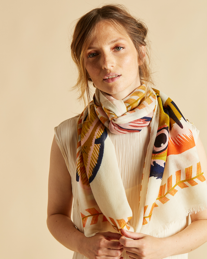 Scarf 70 Toucan in White
