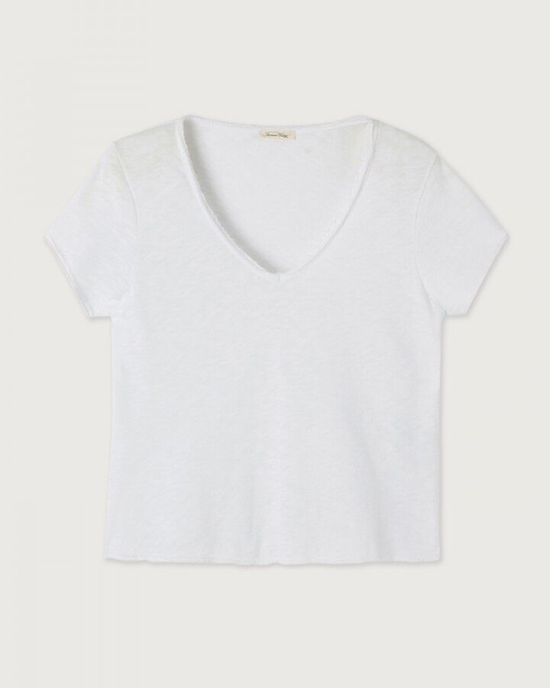 Sonoma V Tee in Blanc by American Vintage on a neutral background.