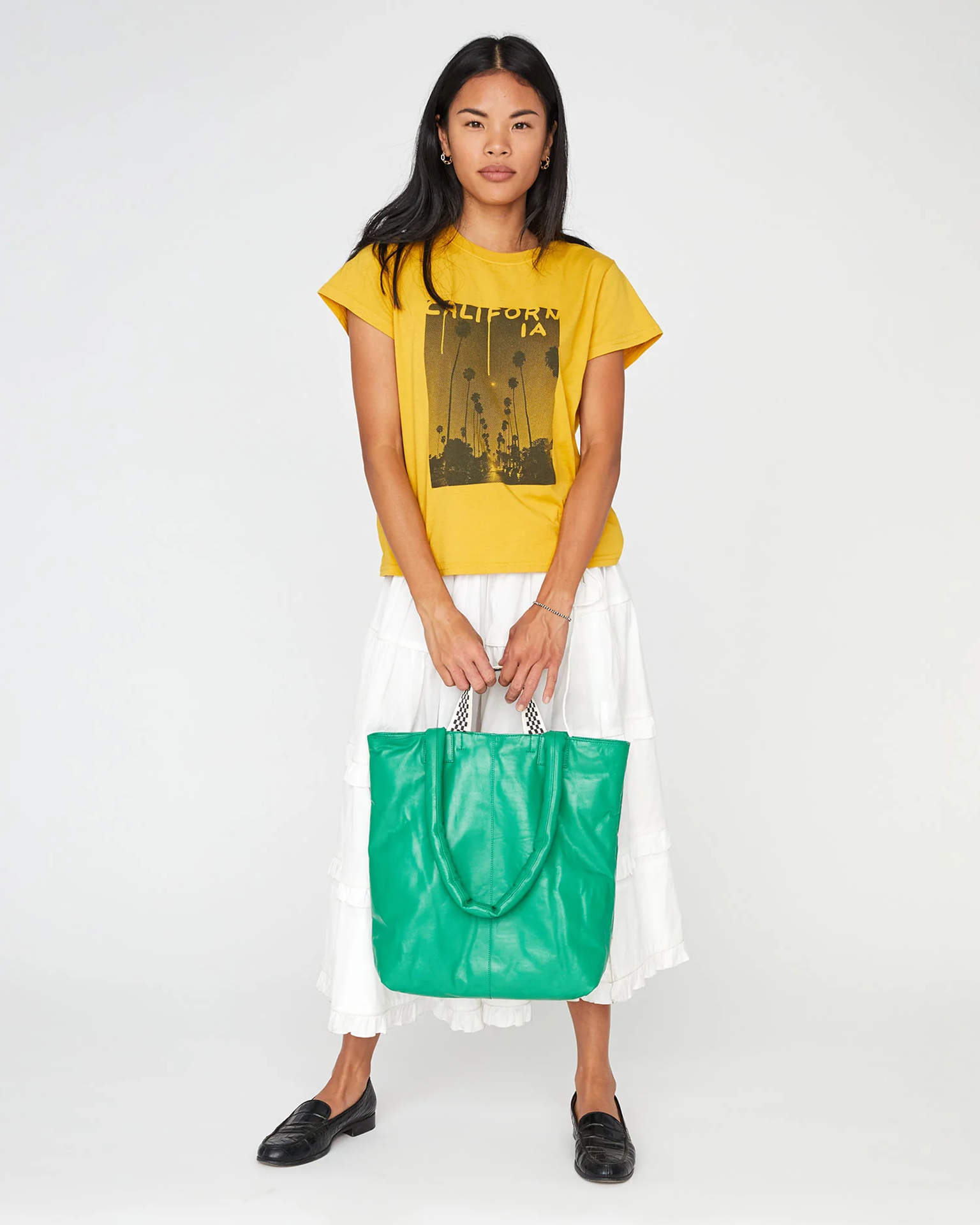 Travailler Magazine Tote in Green Nouvelle Look by Clare V.