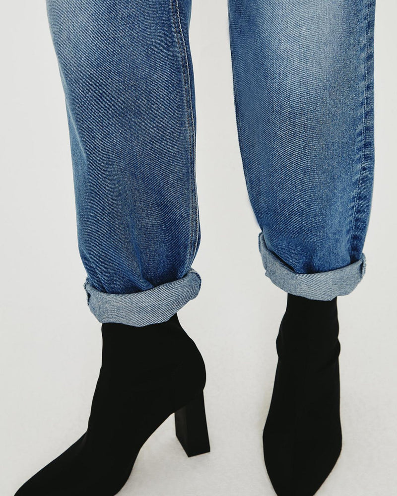 AG Jeans Denim Knoxx Ultra High Rise Baggy Boyfriend in Hotshot