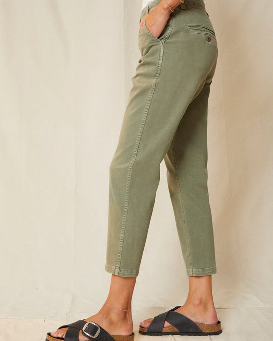 AMO Easy Trouser Relaxed Crop Straight in Surplus 