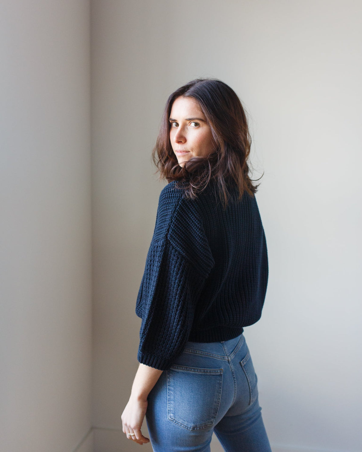 Autumn Cashmere Clothing Drop Shoulder Crew w/ Blouson Sleeve in Navy Blue