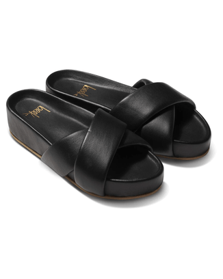 beek.. Shoes Rhea in Black