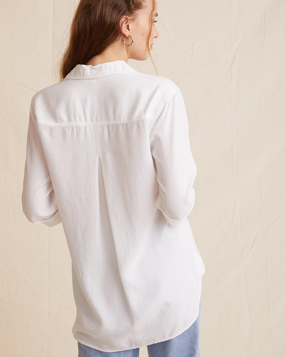 Bella Dahl Shirt Tail Button Down in White