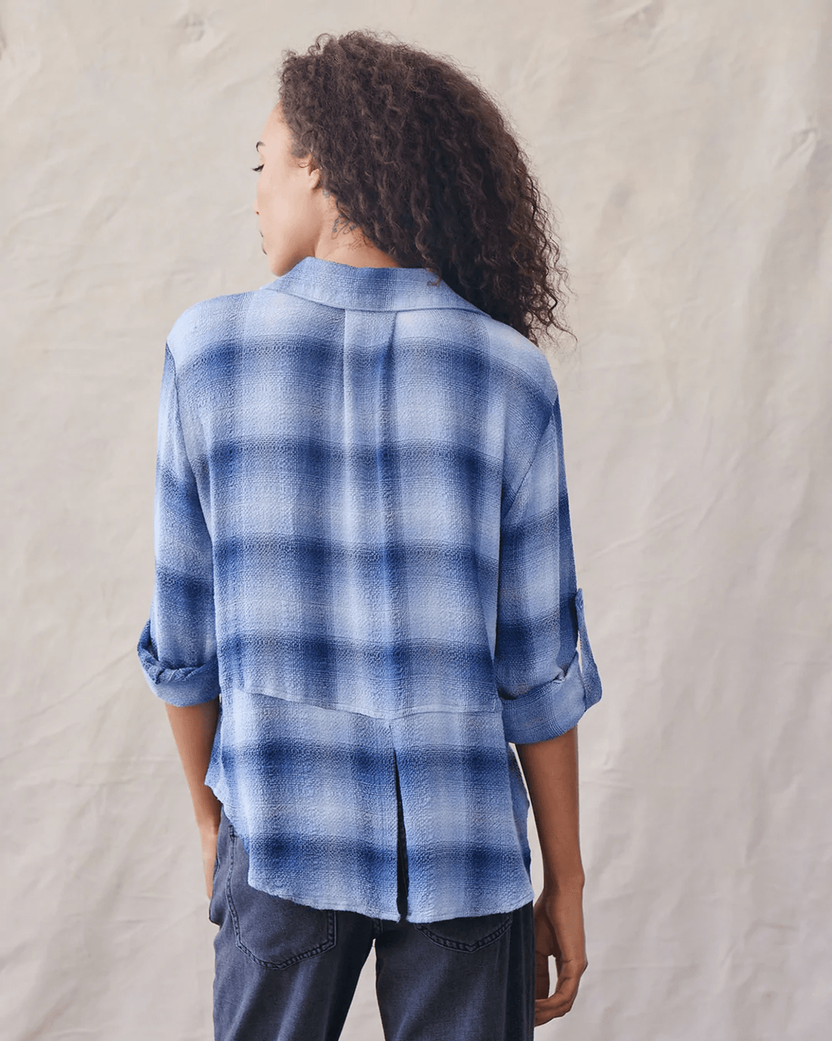 Bella Dahl Clothing Split Back Button Down in Indigo Heather Plaid